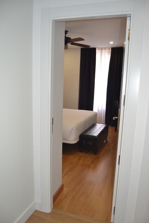 Los Amigos Vip Rooms มาดริด ภายนอก รูปภาพ